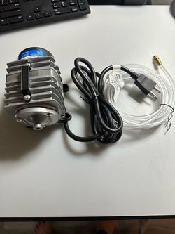 Aquarium air pump and hose splitter