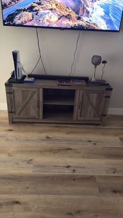 Entertainment stand