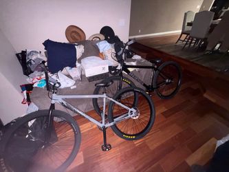 C Concreate Grey Throne 29er