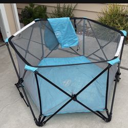 Regalo Playpen