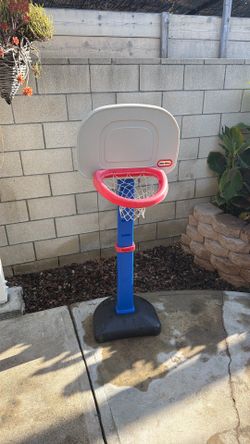 Little Tikes Kids Basketball Hoop