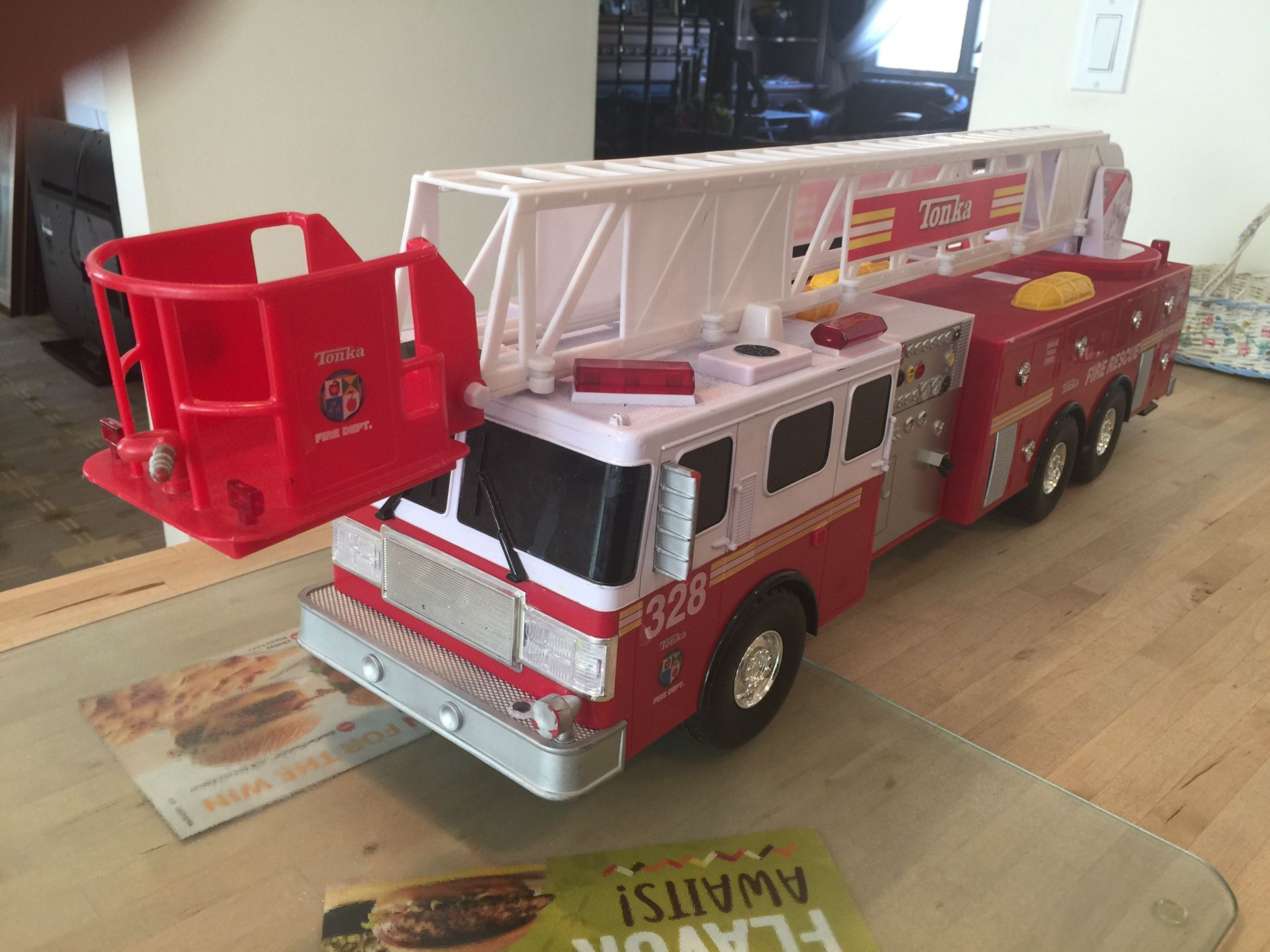 Large Tonka Toy Fire Truck 3ft