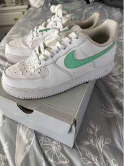 NIKE AIR FORCE 1 LOW