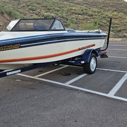 Supra mid Eng 351 V8 Ski And Wake Board Boat 