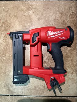 Milwaukee M18 FUEL 18-Gauge 1/4 in. Narrow Crown Stapler (Tool Only)