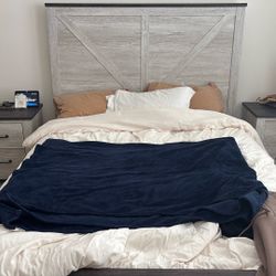 Queen Bedroom Set 