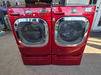 LG washer and dryer set / Lavadora y Secadora