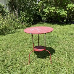 20”W x 26”H Metal Table In Need Of A Paint Job | Could Be A Plant Stand