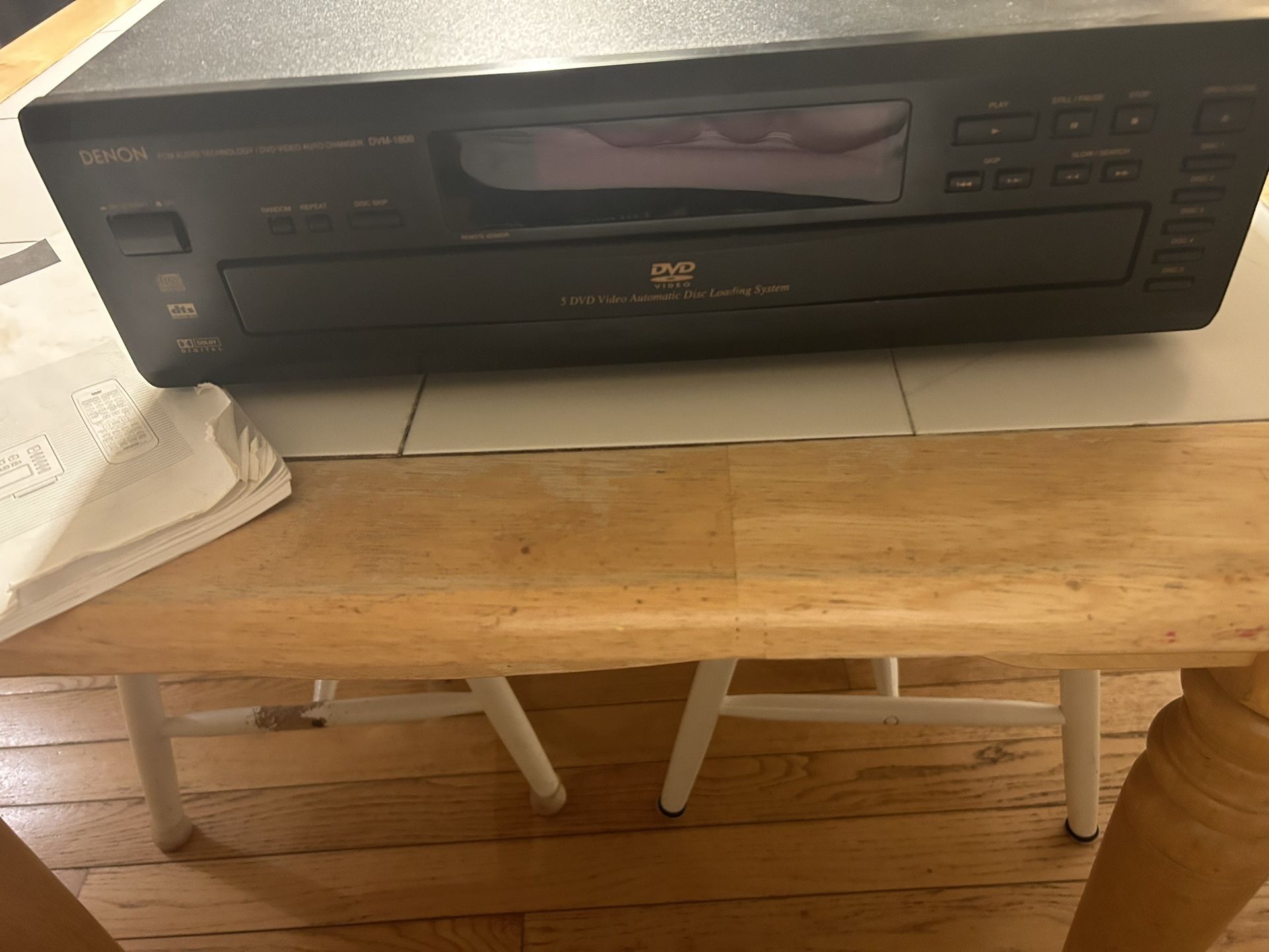 DVD VIDEO 5 Disk Auto Changer