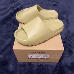 Yeezy Slides 