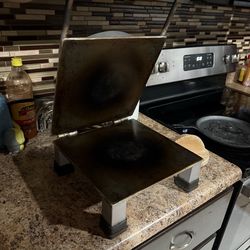 Electric Doug press .