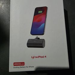 iWALK Portable Charger for iPhone