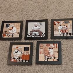 5 Trivets or Wall Hangings