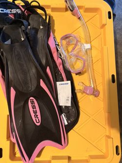 Cressi Palau LAF Scuba Diving Set Black/Pink, S/M Fins, Mask Snorkel