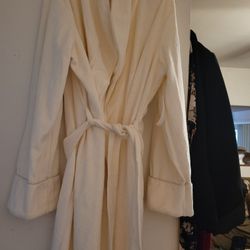 New Ladies Robe. Buttery Soft