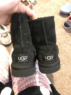 Ugg size 8 toddler shoes