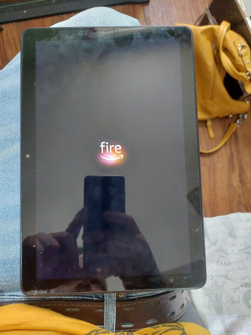 Amazon Fire Tablet 10.2