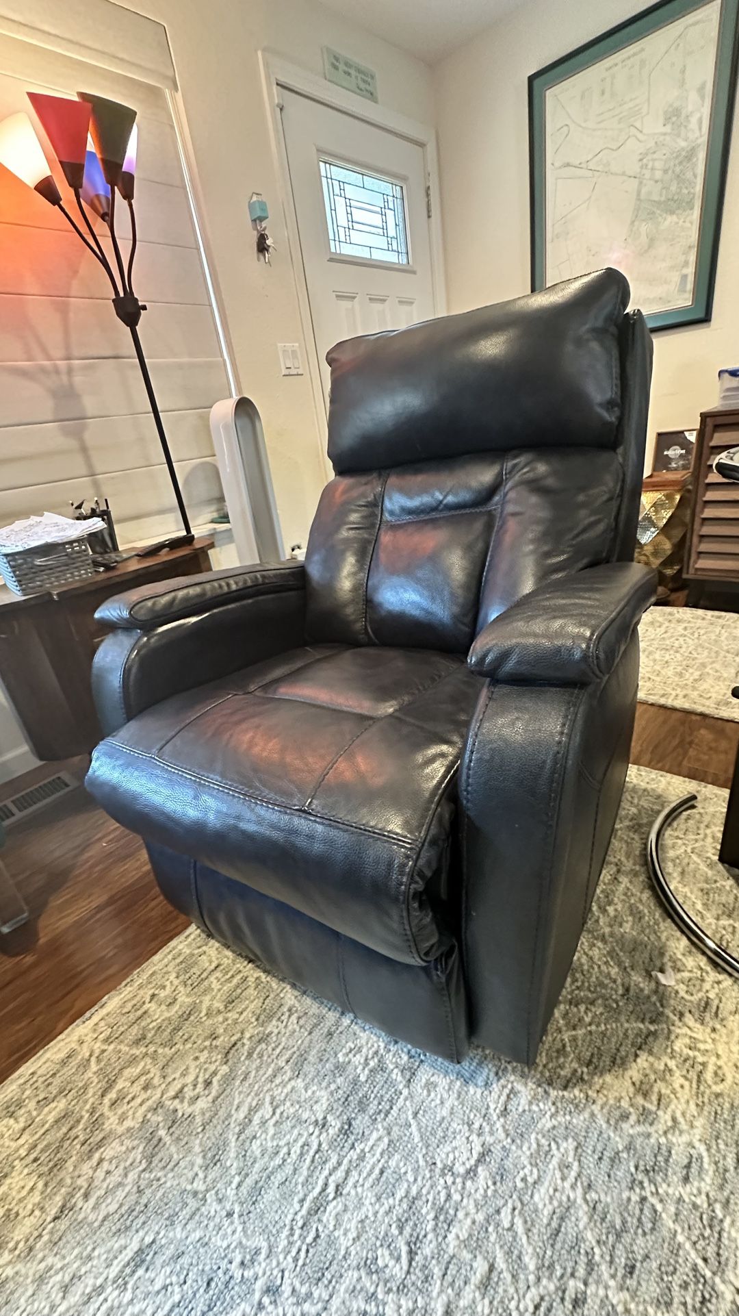 Rocker, Recliner 
