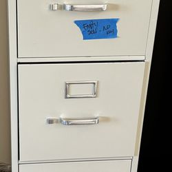 4 Drawer Tan Colored Metal Filed Cabinets 