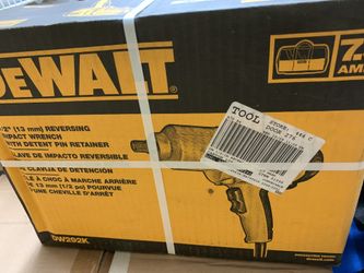 DEWALT 7.5 Amp 1/2 in. Impact Wrench Kit