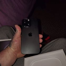 I phone 16 pro max brand new 1tb unlocked 