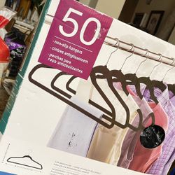 50 Non-slip Hangers New