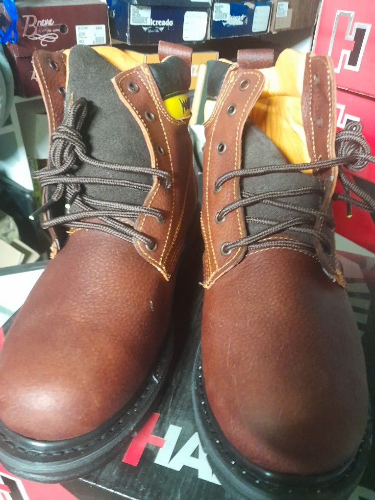 Hammer Work Boots For Men Size 10.5 Steel Toed