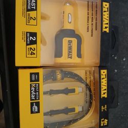Dewalt Mobile Fast Charge Port With Usb-c Cable 