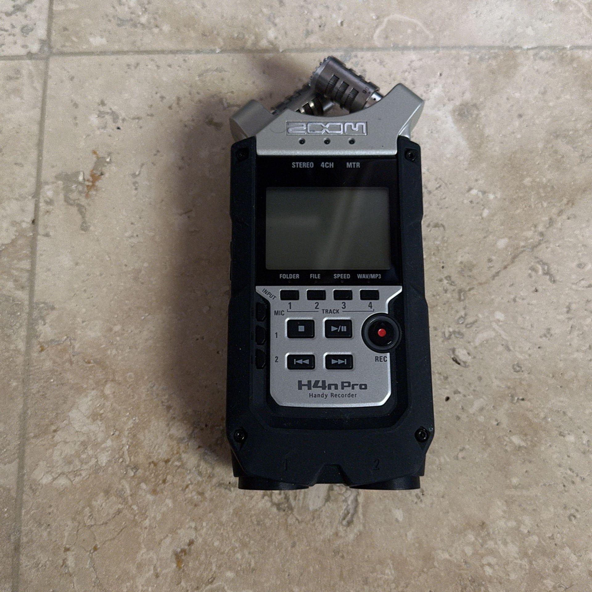 Zoom H4n Pro 4-Input / 4-Track Portable Handy Recorder