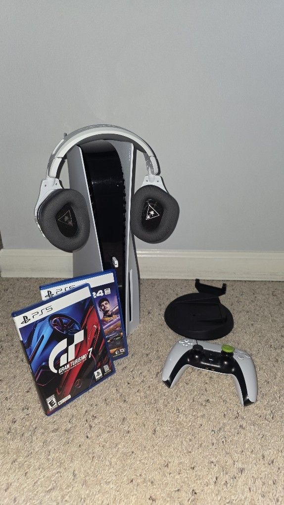PS5  DIGITAL AND DISC