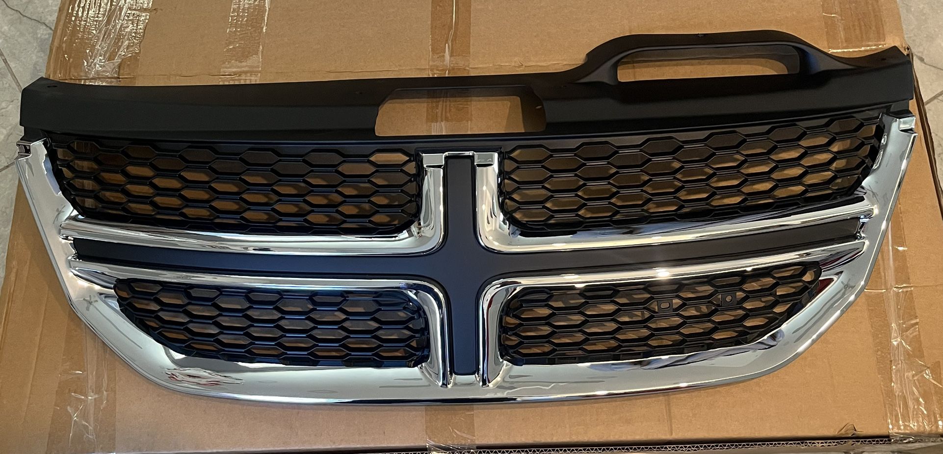 Chrome grill for 2011 to 2020 Dodge Journey. New!
