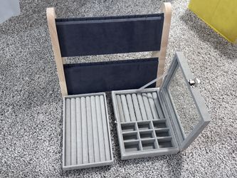 jewelry display and box