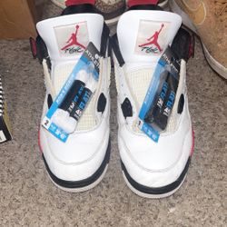 Jordan 4s New Laces With Box