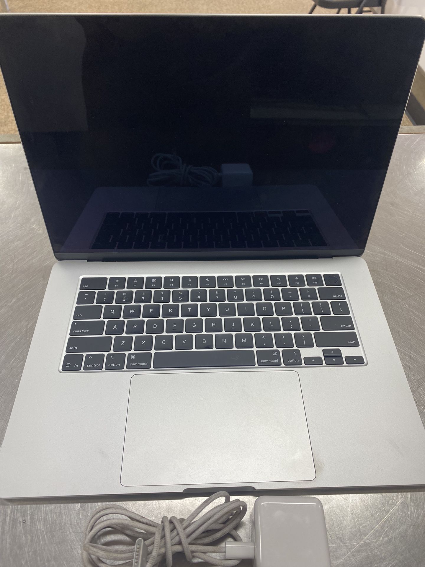 Apple MacBook Air 2025