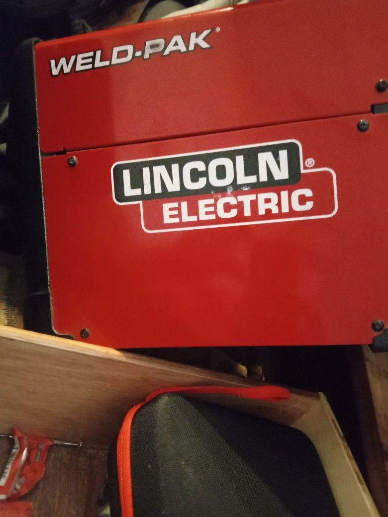 Welder (Lincoln Electric)