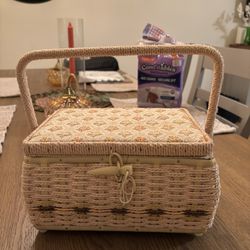 1987 Sewing basket