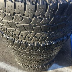 TOYO 35X12.5R18 (TIRE SET)