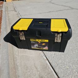 Stanley 19 Inch Toolbox