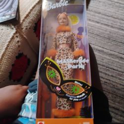 Collectible Barbie Doll In A Box Sheila Outfit