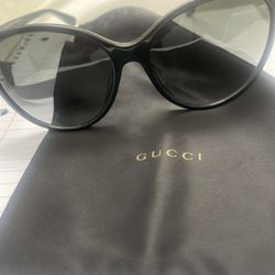Women Authentic Gucci Sun Glasses 