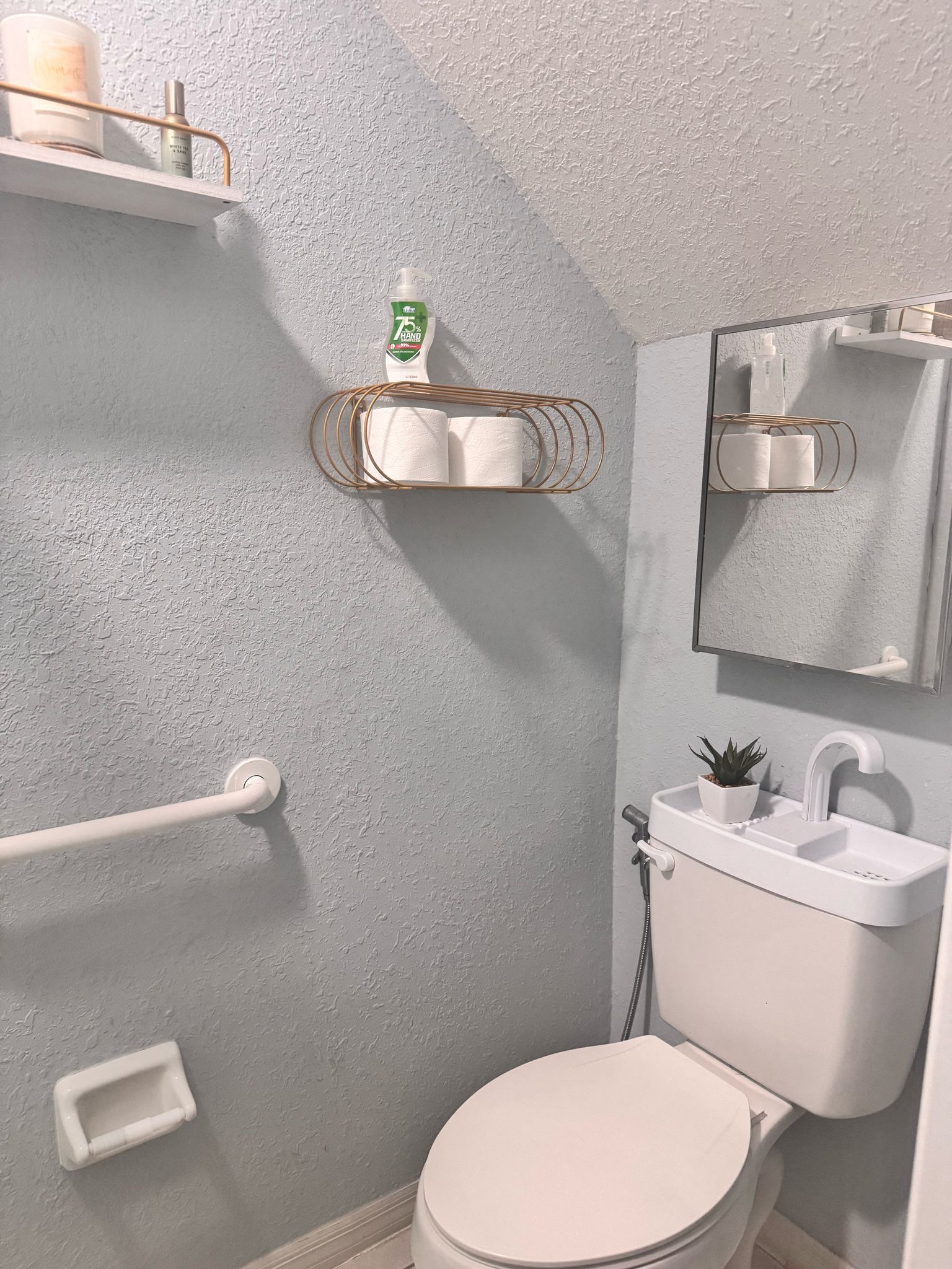 Se Arrienda Habitacion Para Mujer Sola