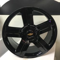 24” Texas wheels gloss black w/Tires
