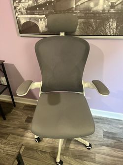 Ergonomic Mesh Office Chair with Headrest and Flip-Up Arms
