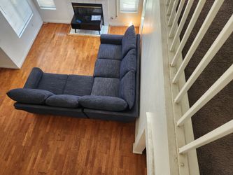 Oversized Living Spaces Sectional Like New!