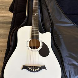 White Right - Handed Guitar