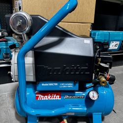 Makita 2.6gal 130max Psi 80dBA Hot Dog Air Compressor 