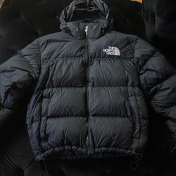 Northface 700 puffer jacket (pick Up Only)