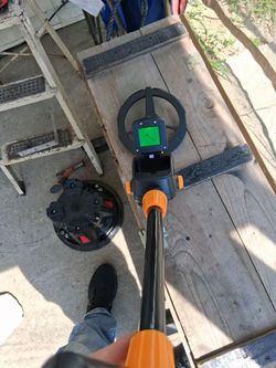 Metal detector