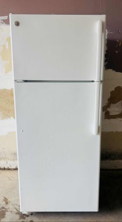 Ge profile Refrigerator