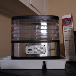 Dehydrator 